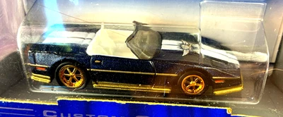 Hot Wheels Final Run Custom Corvette White interior and gold rims Convertible PP - Image 1 of 3
