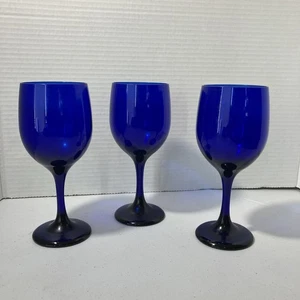 Set di 3 calici da vino blu cobalto senza marchio 7" - Foto 1 di 19