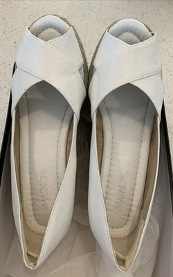 Cuña Markon Peep Toe talla 7 tela blanca nueva en caja Foto 1 de 4