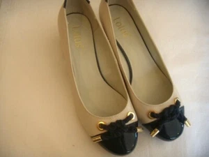 LOTUS IVORY & PATENT NAVY WEDGE HEEL LEATHER SHOE. SIZE 6 BNIB - Picture 1 of 12