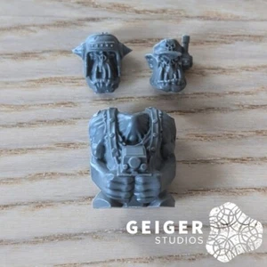 Warhammer 40k Ork Bits | Gorkanaut Morkanaut | Commander Torso Body + Heads Set - Picture 1 of 1