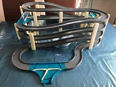 TOMY, ENDLESS ROAD TOWER for Thomas road and rail or Tomica World roads. - Image 1 of 4