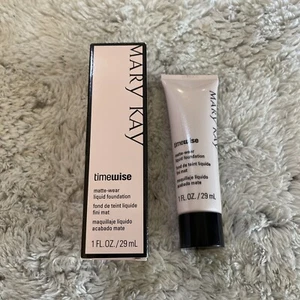 Mary Kay Timewise Matte-Wear Liquid Foundation Beige 3 Neu im Karton Kombination zu fettig - Bild 1 von 3