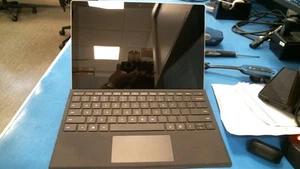 Microsoft surface pro 5 - Picture 1 of 6