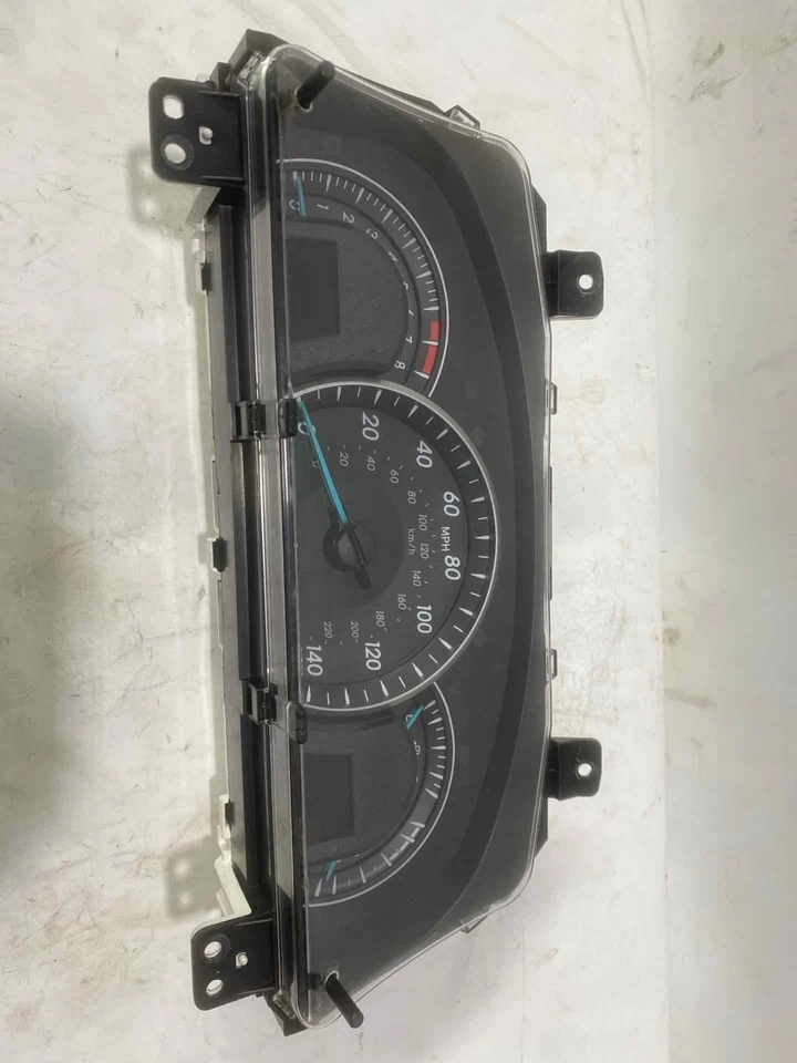 Medidor de velocímetro usado se adapta a: Toyota Camry Cluster 2013 MPH LE grado A Foto 1 de 4