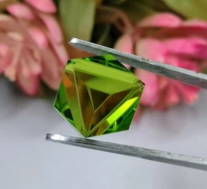 Sechseck Laborgefertigt Edelstein grüner Topas facettiert lose Edelsteintopas November Geburten - Bild 1 von 11