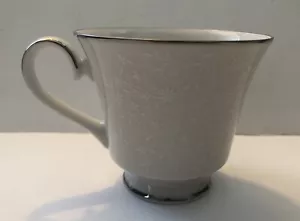 Borde Plata Chantilly China Fina Carico 7953 Japón Taza de Té Como Nuevo - Imagen 1 de 5