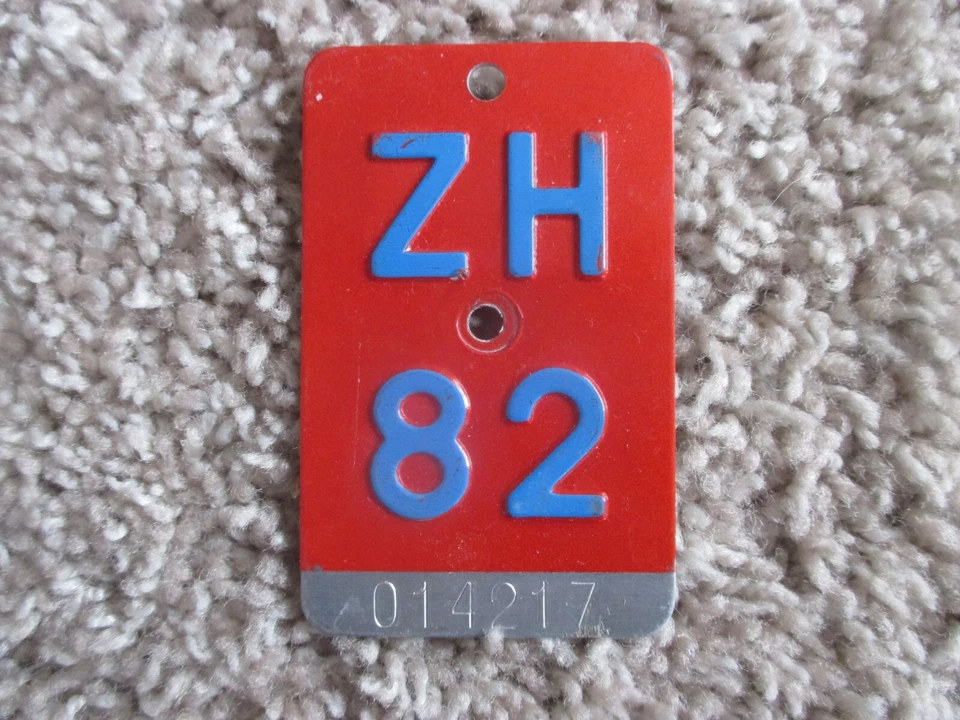 switzerland   bicyle number plate   ZH 82     #014217    HARDLY USED - image 1 of 1