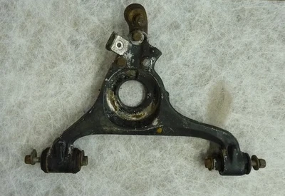 Mercedes W124 300E 4-Matic triangular control arm, front right A1243302907 - Image 1 of 2