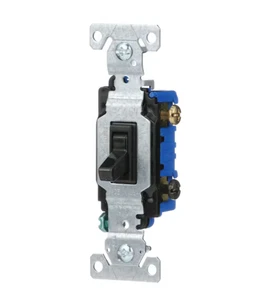 EATON 1303-7BK BLACK 3 WAY 15A 120V TOGGLE SNAP SWITCH BULK 3way *new* - Picture 1 of 9
