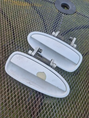 94-01 JUEGO MANIJA PUERTA TRASERA EXTERIOR ACURA INTEGRA PAR AMBOS SEDÁN BLANCO Foto 1 de 4