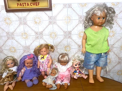 LOTTO  7    BAMBOLE     - Immagine 1 di 3