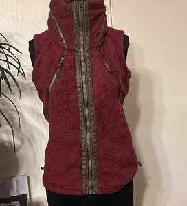 Kuhl Fleece Vest Womens Sm Hooded Hiking Outdoors Trail Casual Camping - Picture 1 of 14