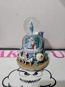 Castillo de Cenicienta Doble Globo de Nieve con Príncipe Encantador Carruaje de Caballos LEER - Imagen 1 de 13