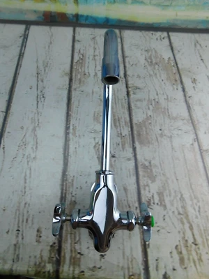 De colección WATERSAVER FAUCET CO CHICAGO Grifo Cuello de Ganso Granja Cocina Reutilizable Foto 1 de 4