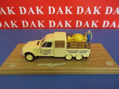 Die cast 1/43 Modellino Diorama Auto Citroen 2CV 6 Ruote con betoniera by Atlas - Immagine 1 di 4