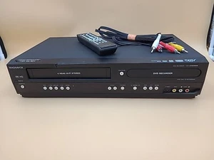 Magnavox ZV450MW8A DVD VCR Combo Recorder Dubbing Video Transfer With Remote - Picture 1 of 8