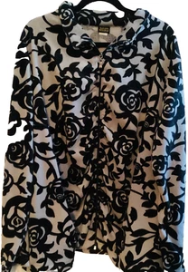 Salon Studio Women’s 3X  Fleece Jacket Black Floral  Zip Up Soft Cozy - Picture 1 of 4