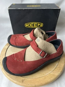 NUOVE scarpe da donna KEEN Red Mary Jane - taglia USA 10/UE taglia 40,5 Sydney granato - Foto 1 di 11