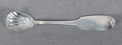 Moneda americana Porter & Prince del siglo XIX cuchara de sal en forma de concha de plata Foto 1 de 4