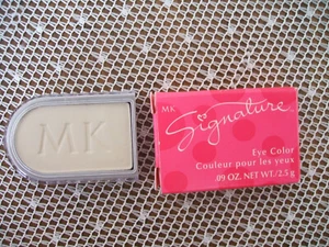 Mary Kay Signature Eye Color WHITE SAND  ~ New In Box - Picture 1 of 2