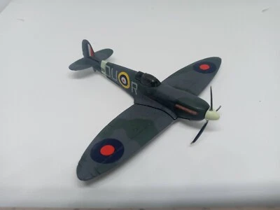 corgi fighting machines 1:72 spitfire - Image 1 of 4