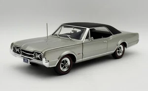 A1805623 - 1967 Oldsmobile 442 - The Danbury Mint - 1:18 model by Acme - Picture 1 of 14