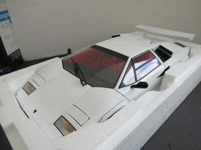 Modellautos 1:12 KK Scale Lamborghini Countach Art Nr 120142 - Bild 1 von 4
