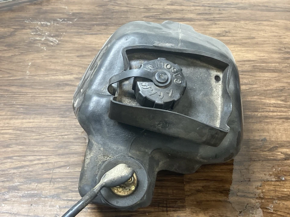 YAMAHA RAZZ SH 50 OEM Gas / Fuel Tank w/ Cap #9B130M - Image 1 of 2