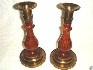 2 CANDELABROS CLÁSICOS DE LATÓN MACIZO Y MADERA de Enesco antiguos hechos en INDIA - Imagen 1 de 10