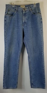 LL Bean Jeans Men's Size 34x30   Straight Leg Medium Wash Blue Denim Zip Fly - Picture 1 of 19