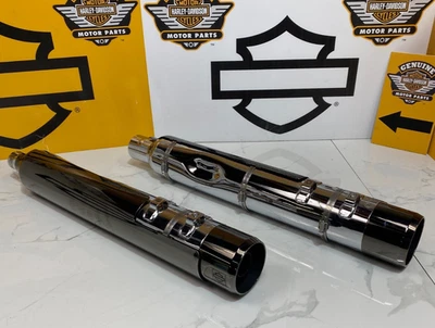 Silenciadores y puntas cromados ahumados OEM Harley Davidson 17-26 CVO Touring Foto 1 de 4
