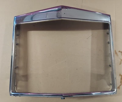 Lincoln Continental Mark IV 1972 carcasa de parrilla cromada Foto 1 de 4