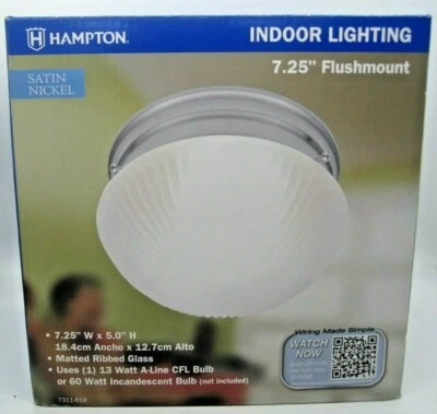 Iluminación interior Hampton 7,25 montaje empotrado níquel satinado blanco mate vidrio acanalado Foto 1 de 4