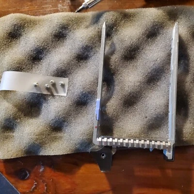 IBM 26K5656 SCSI Hard Drive Hot-Swap Tray Caddy & screws. FREE SHIP FROM OHIO! - Image 1 of 2