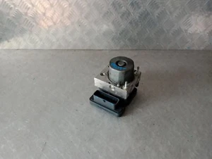 Smart Forfour MK2 2014 - 2020 0.9 Turbo Petrol ABS Pump Control Module - Picture 1 of 7