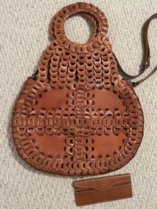 Bolso de hombro y billetera Patricia Nash Pisticci de cuero con eslabones de cadena - Imagen 1 de 17