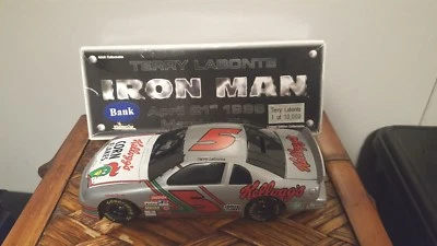 Coche bancario Chevy Monte Carlo Terry Labonte Kellogg's Corn Flakes 1996 vintage 1/24 Foto 1 de 4