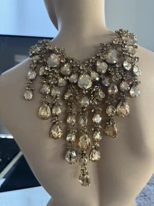 Crystal Costume Jewelry Necklace - Picture 1 of 1