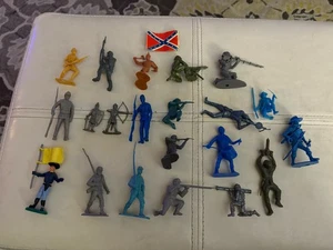 Vintage Mixed Lot Of 20 TOY SOLDIERS MARX TIMMEE MPC LIDO OTHERS VG condition. - Picture 1 of 9