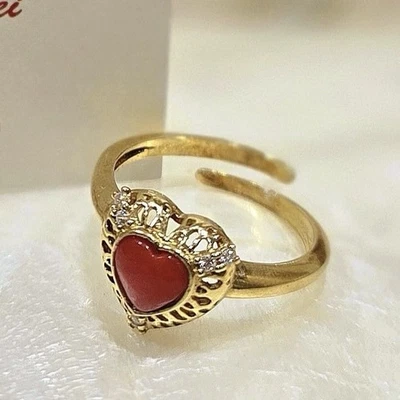 Anello cuore corallo rosso naturale in argento 925 placcato oro con zirconi - Immagine 1 di 4