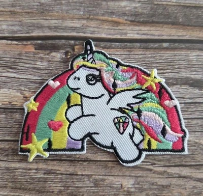 Lindo Grueso Unicornio Pegaso Arco Iris Fantasía Poni Hierro En Parche Foto 1 de 2