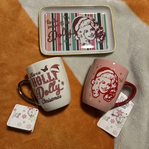 To Dolly Parton Christmas mugs and a trinket tray - Picture 1 of 1