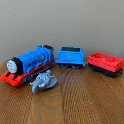 Thomas & Friends Trackmaster SODOR SAFARI Motorized ELEPHANT GORDON Train - Image 1 of 4