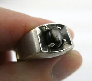 Vintage 10k White Gold Black Star Sapphire Cabochon Solitaire Ring Size 10.75 - Picture 1 of 15