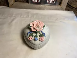 Vintage Heart Shaped Trinket Box with Flowers - Picture 1 of 6
