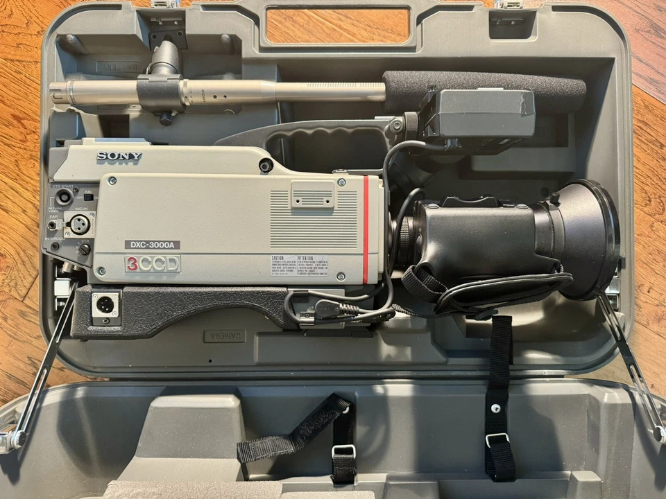 Sony DXC-3000A Video Camera + C-74 Uni-directional Condenser Microphone + Case - Image 1 of 4