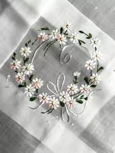 Vintage Taschentuch Taschentuch Hochzeit Blumenkranz rosa & weiß Gänseblümchen Schleifen - Bild 1 von 4