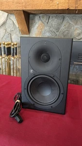 Mackie XR Series XR624 6,5 pulgadas Monitor de estudio profesional - Imagen 1 de 6