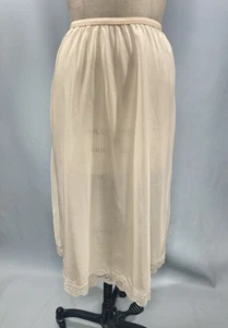 Vintage Half Slip SIZE LARGE long Length 31" LADY LYNNE 60s 70s modest beige - Picture 1 of 14